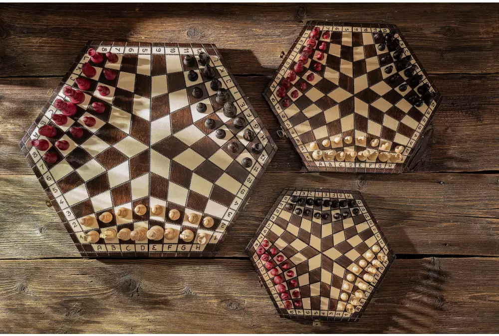 Szachy dla trójki graczy - małe (sześciokątna szachownica o boku 16 cm)